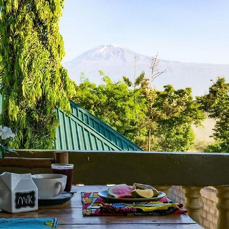 The Secret Garden Hotel Moshi Luaran gambar