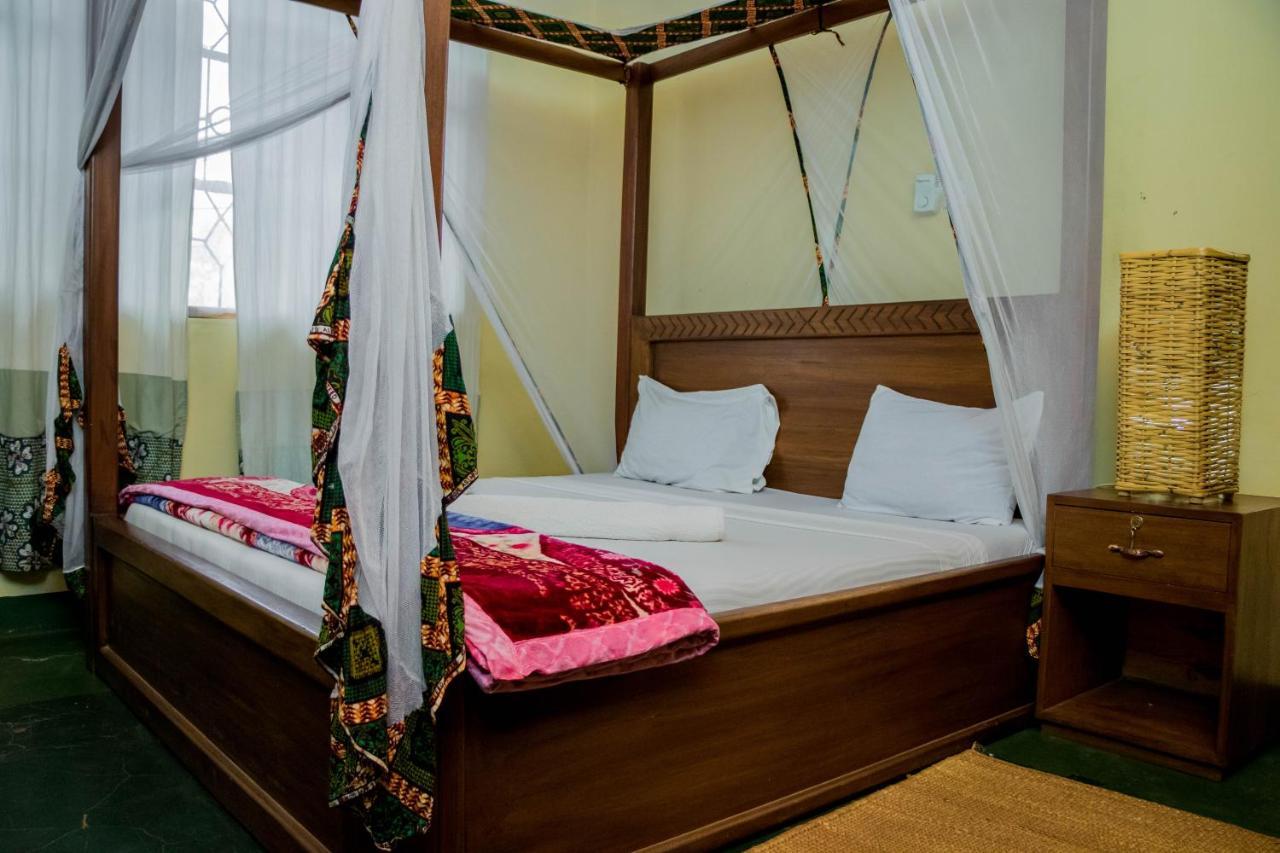 The Secret Garden Hotel Moshi Luaran gambar