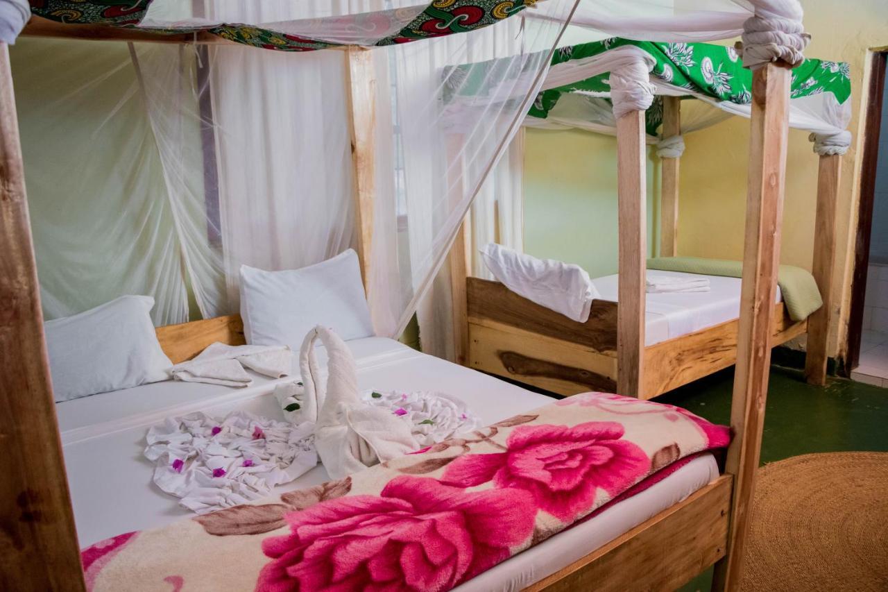 The Secret Garden Hotel Moshi Luaran gambar