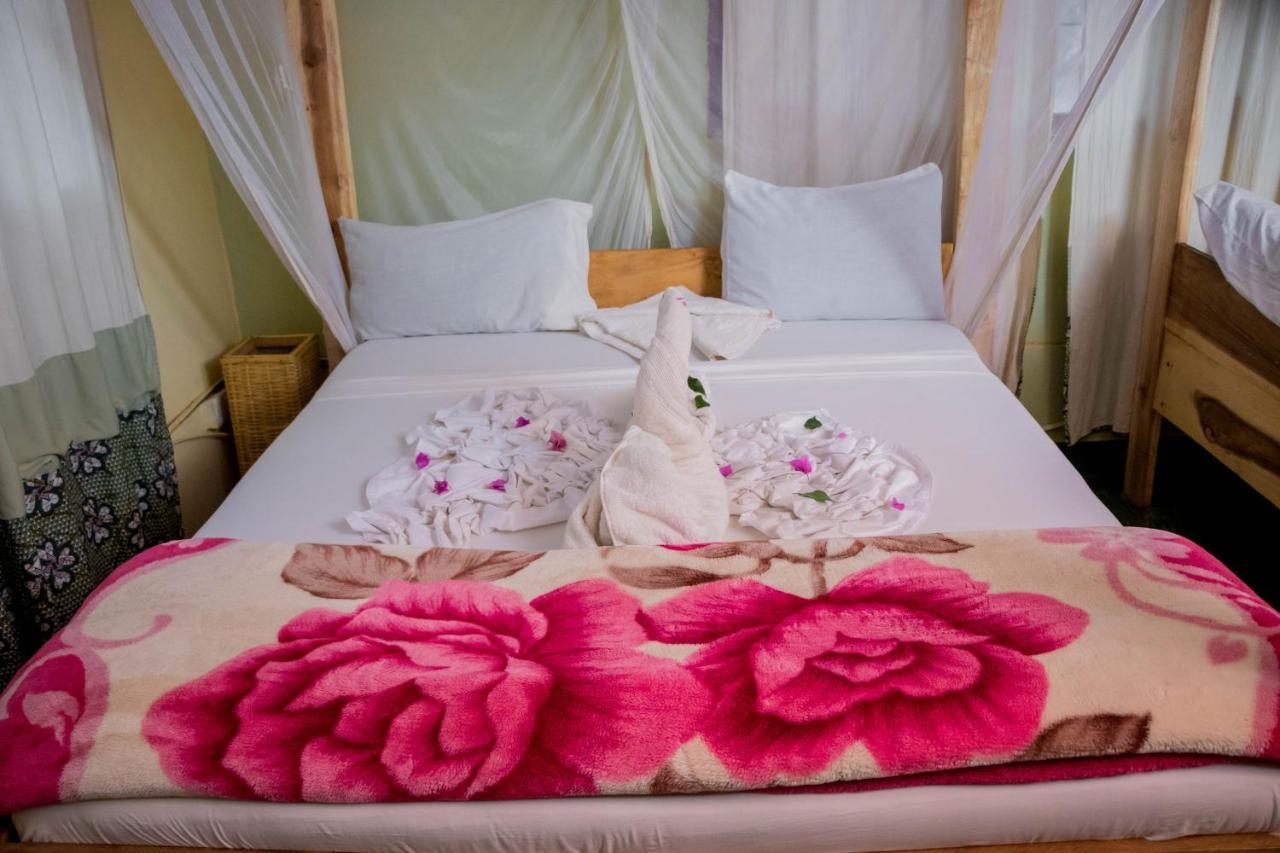 The Secret Garden Hotel Moshi Luaran gambar